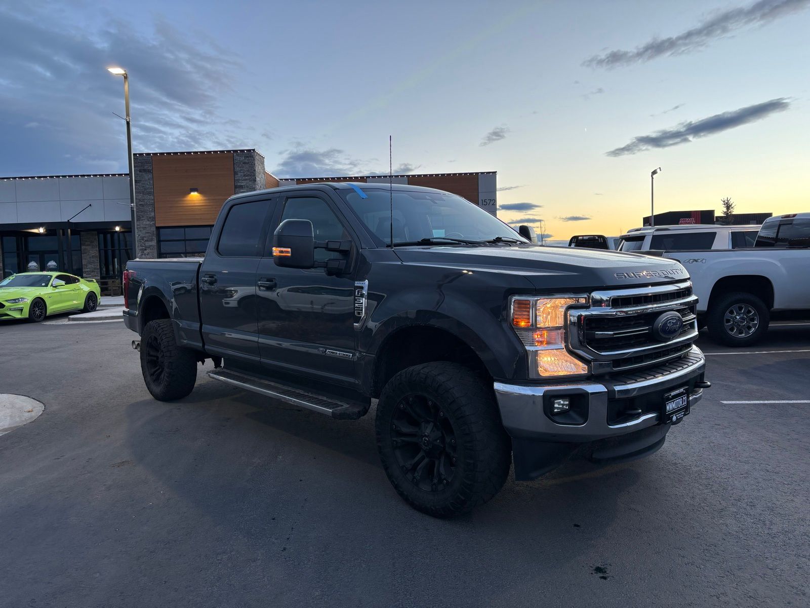 2021 Ford F-350 Super Duty Lariat's photo