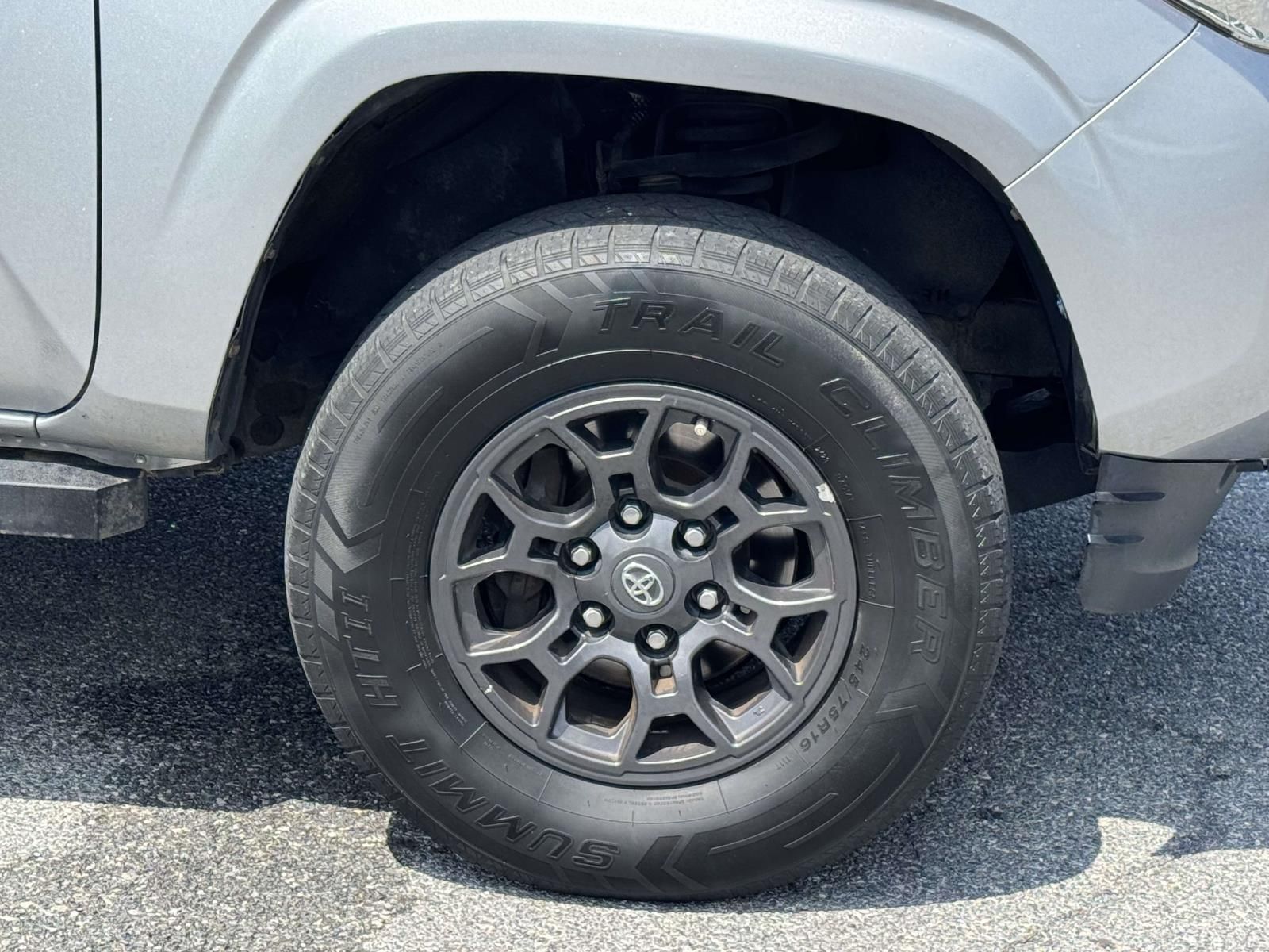 View vehicle photo 7