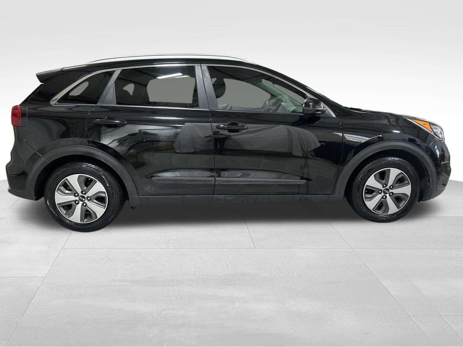 Used Car 2019 Kia Niro  Lx For Sale Under $20,000 In Austin, Texas