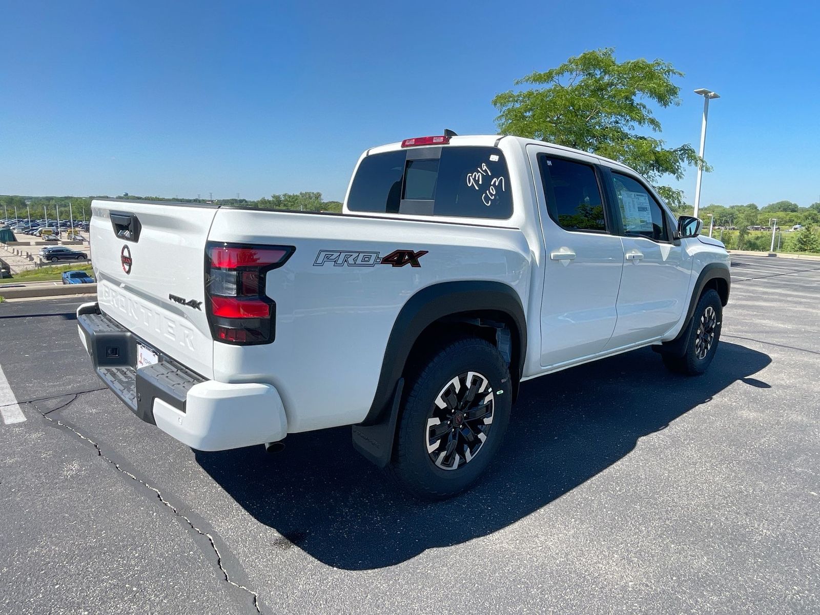 2024 Nissan Frontier PRO-4X 37