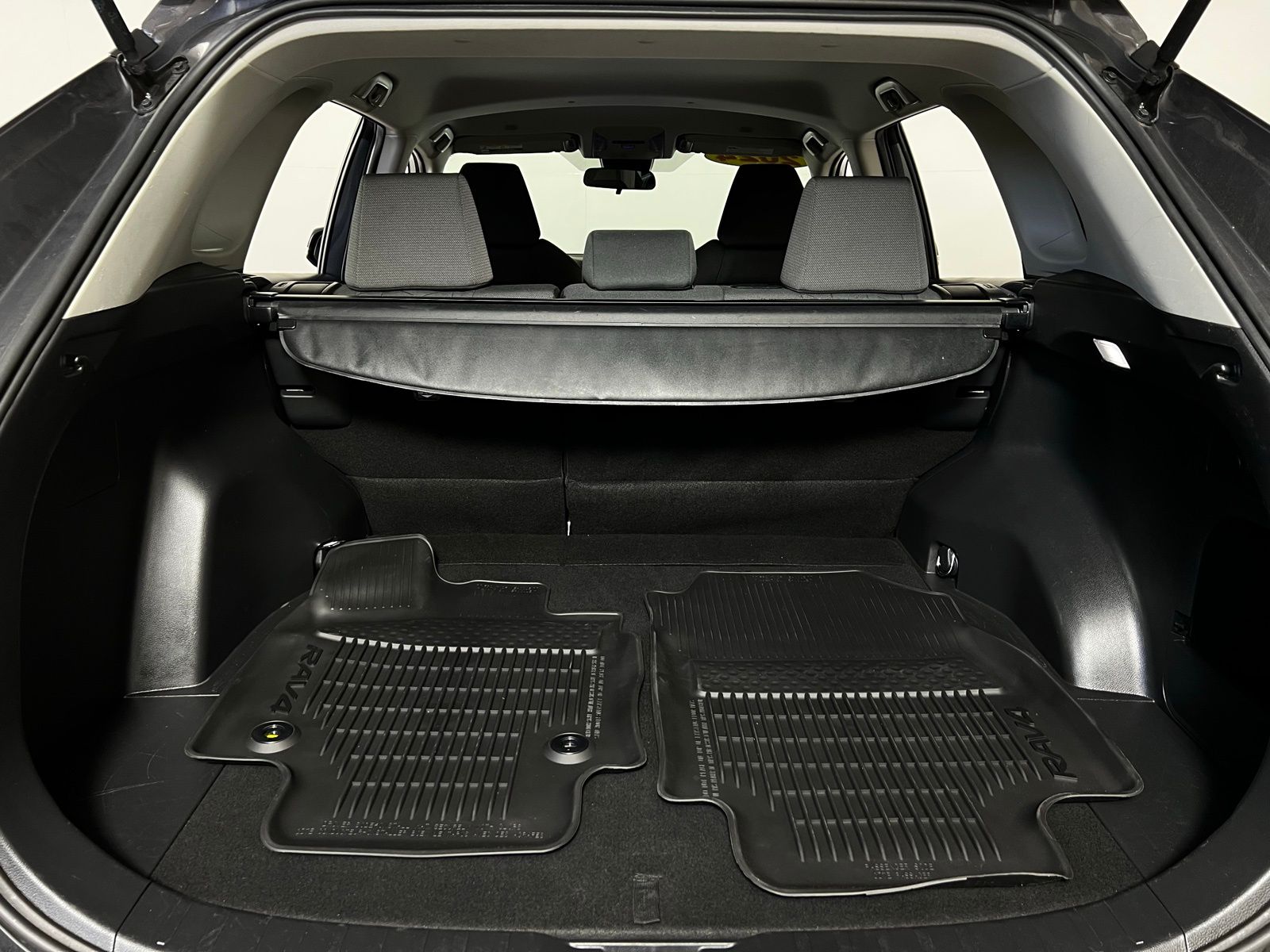 Thumbnail: 2024 Toyota RAV4 - 25