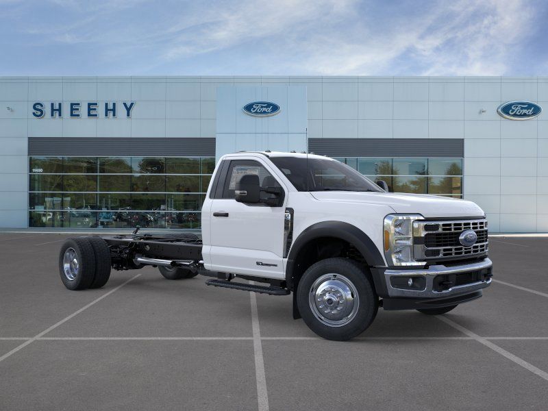 2025 Ford F-550 Super Duty Chassis Cab