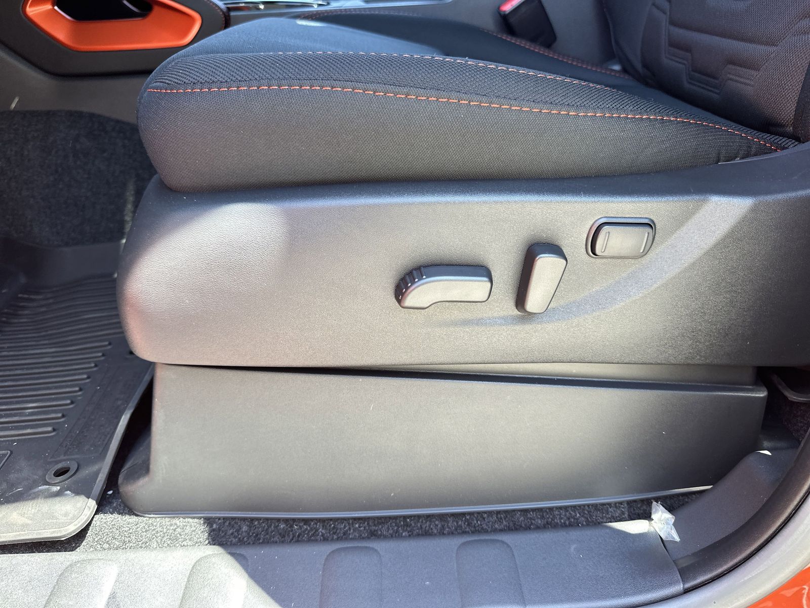 2025 Nissan Frontier PRO-4X photo 18