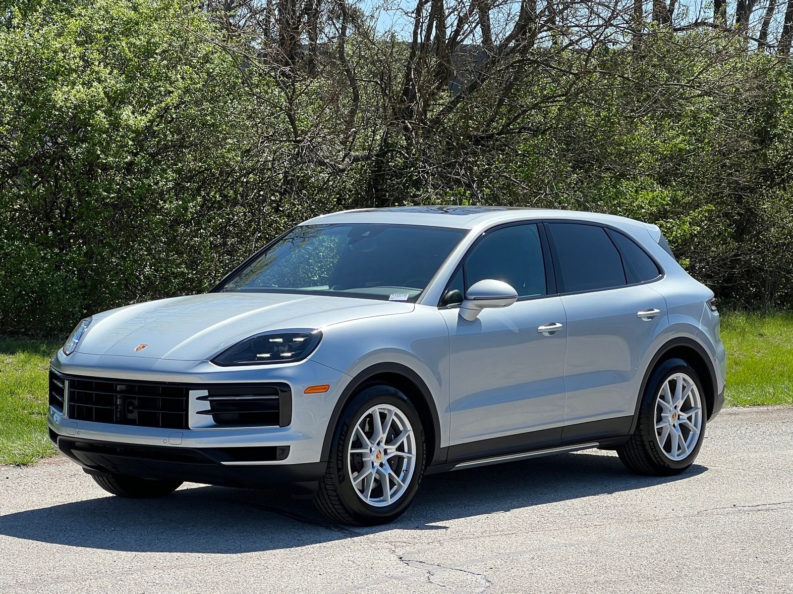 Dolomite Silver Metallic 2024 Porsche Cayenne AWD SUV / Crossover All-Wheel Drive 8-Speed Automatic