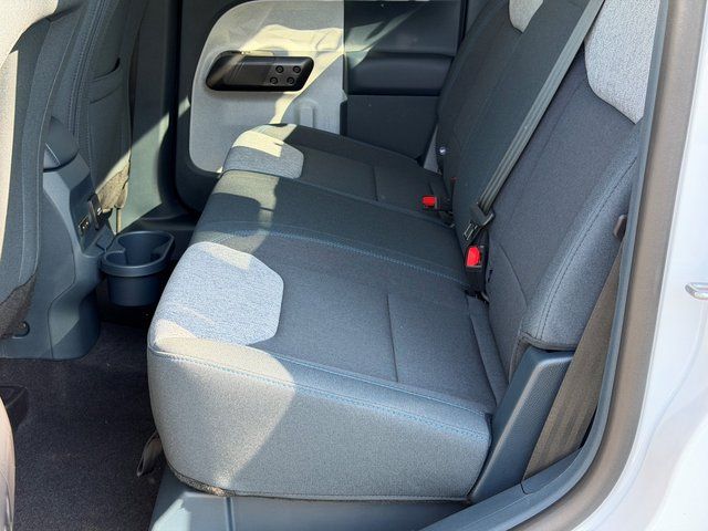 New 2026 Oxford White Ford XLT image 11