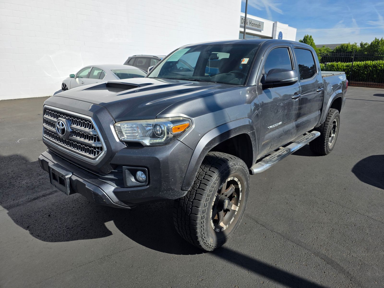 View vehicle photo 2