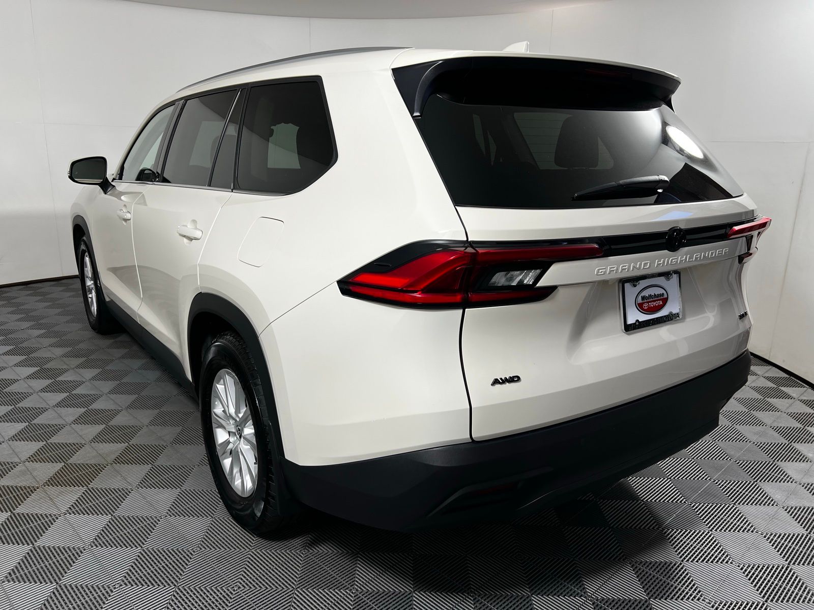 Thumbnail: 2024 Toyota Grand Highlander - 7