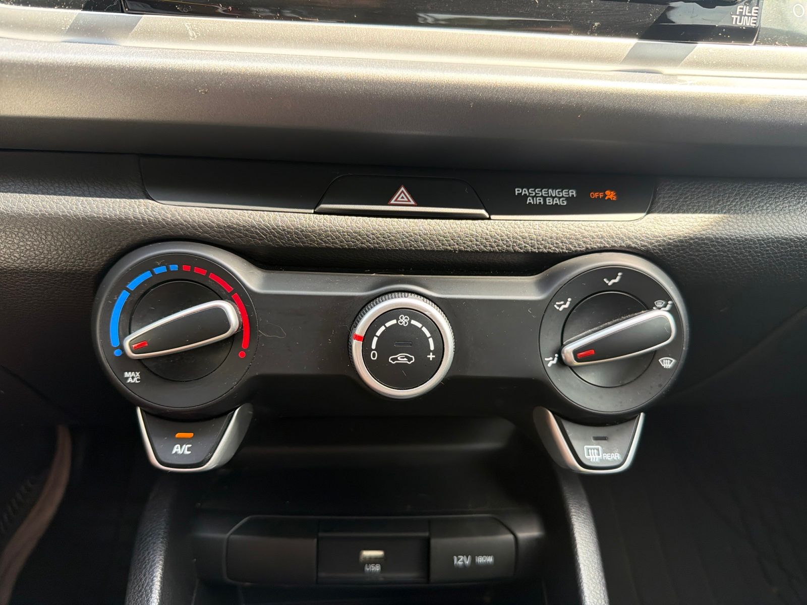 Used 2022 Silky Silver Kia S image 28