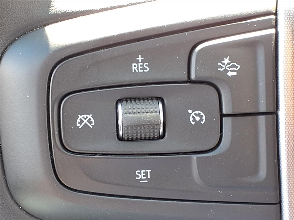 2024 GMC Yukon SLT - 11