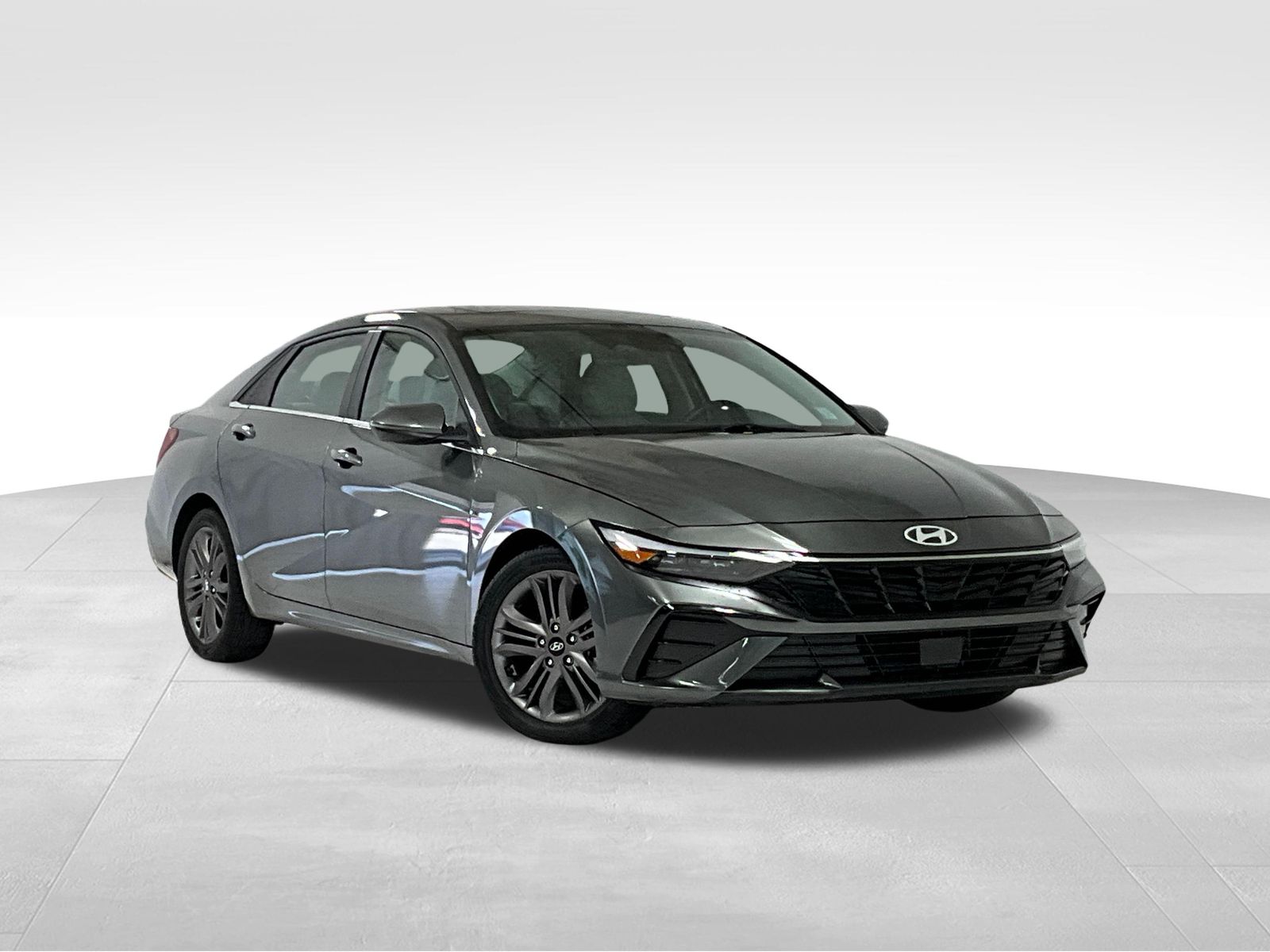 Amazon Gray 2025 Hyundai Elantra Sedan Front-Wheel Drive Continuously Variable Transmission