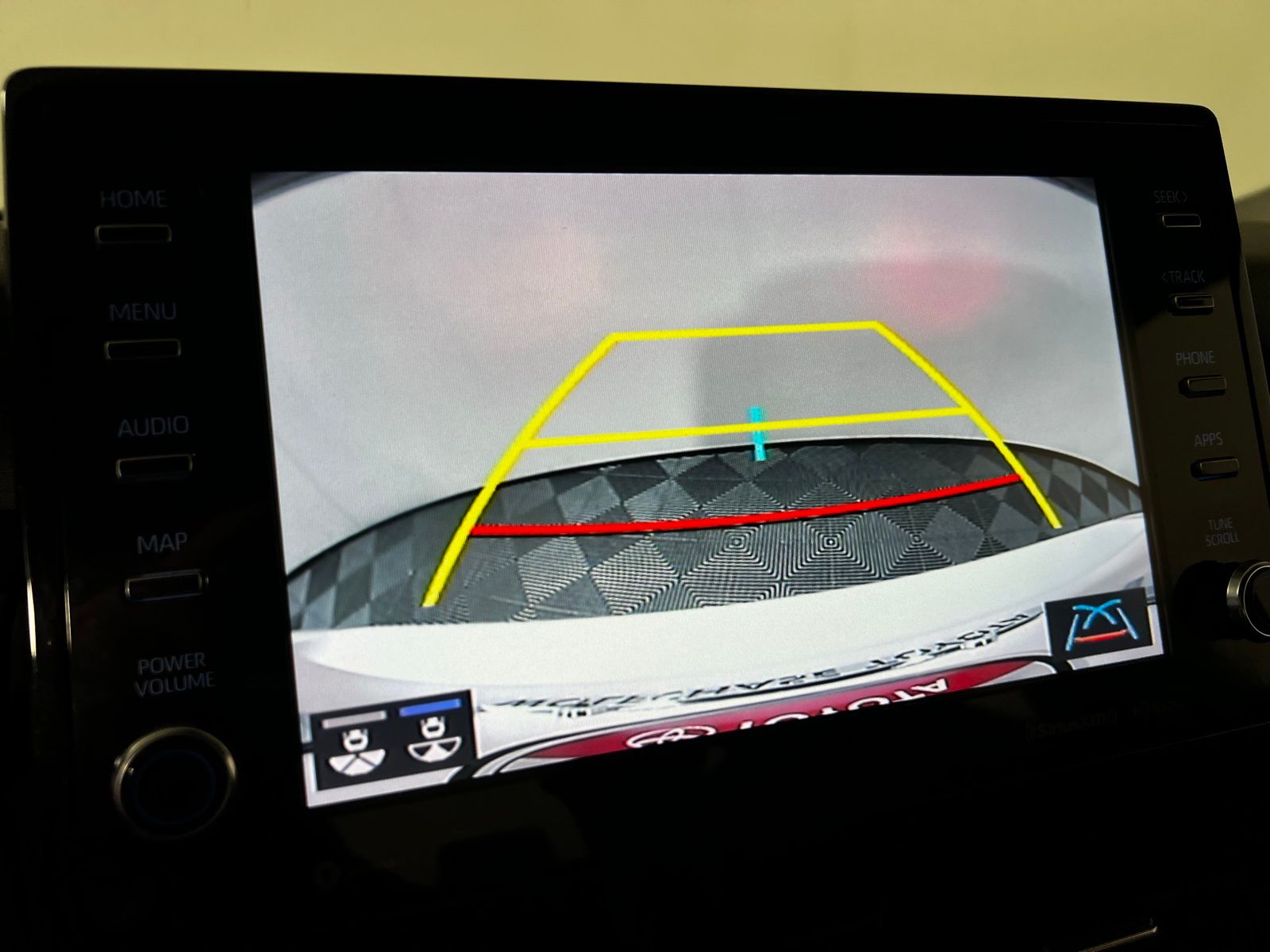 Thumbnail: 2023 Toyota Camry - 19