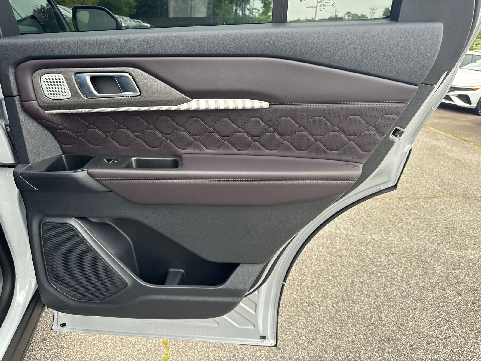 Used 2026 White Metallic Ford Platinum image 16