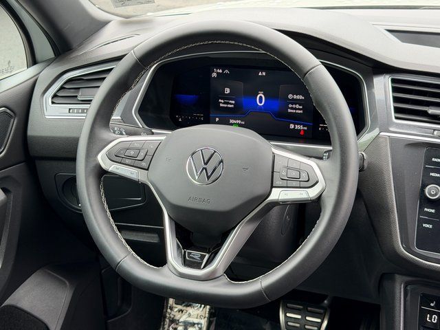 Used 2023 White Volkswagen 2.0T SE R-Line Black image 19