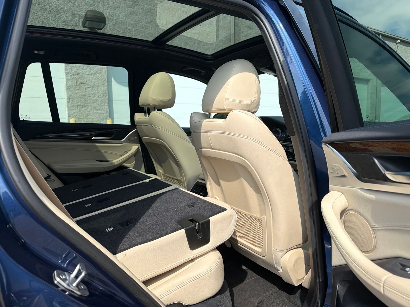 Used 2019 Blue Metallic BMW M40i image 7