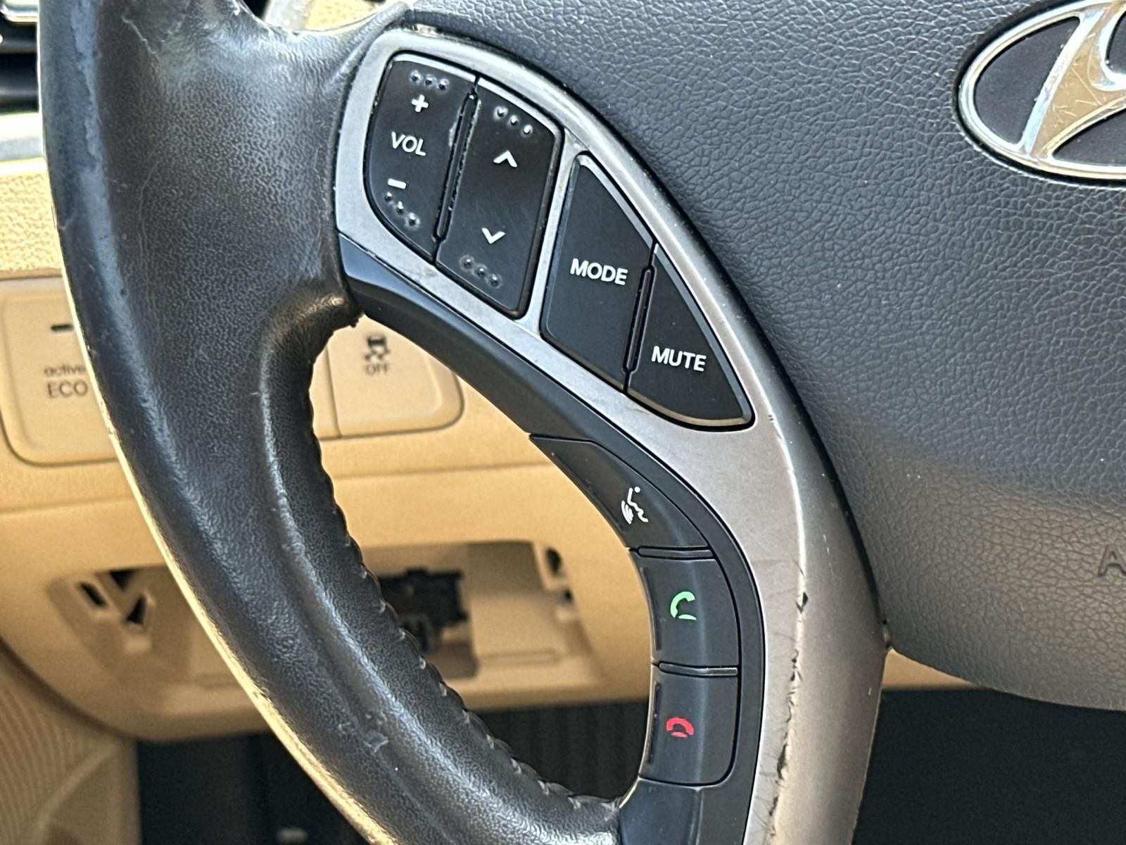 Used 2013 White Hyundai Limited image 26
