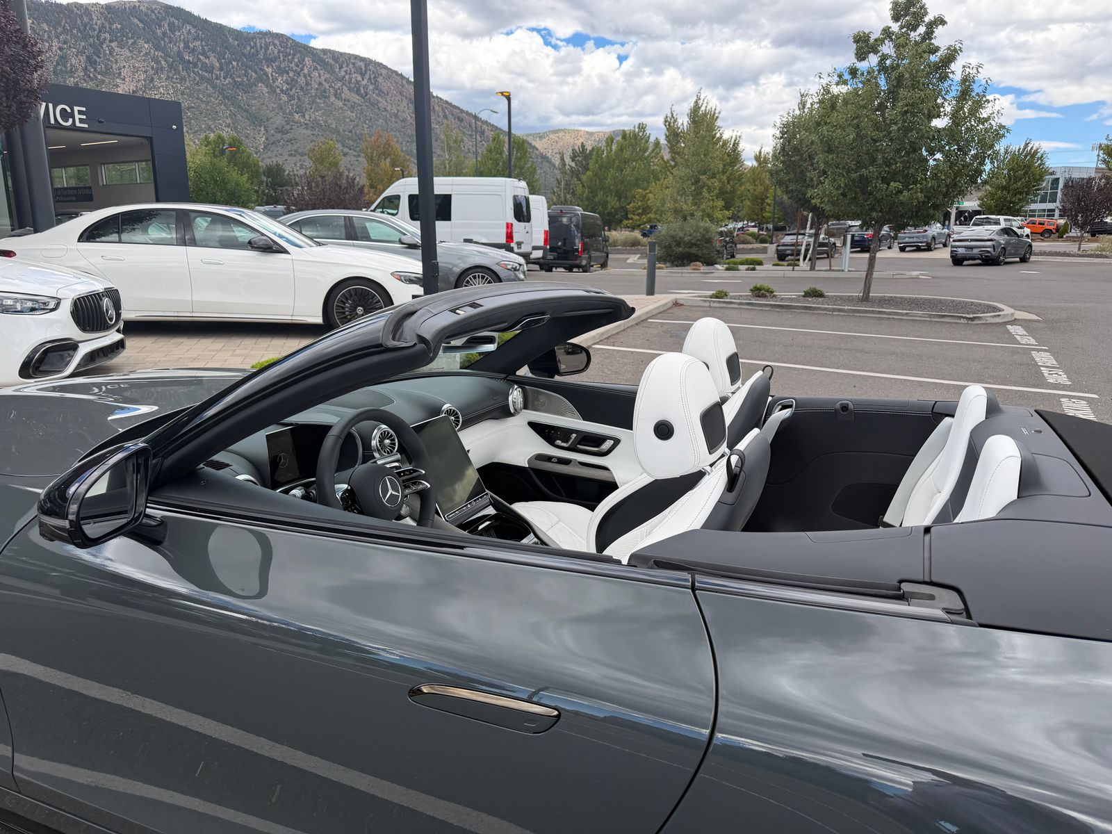 2026 Mercedes-Benz SL-Class SL 63 AMG® — full photo 6 of 12