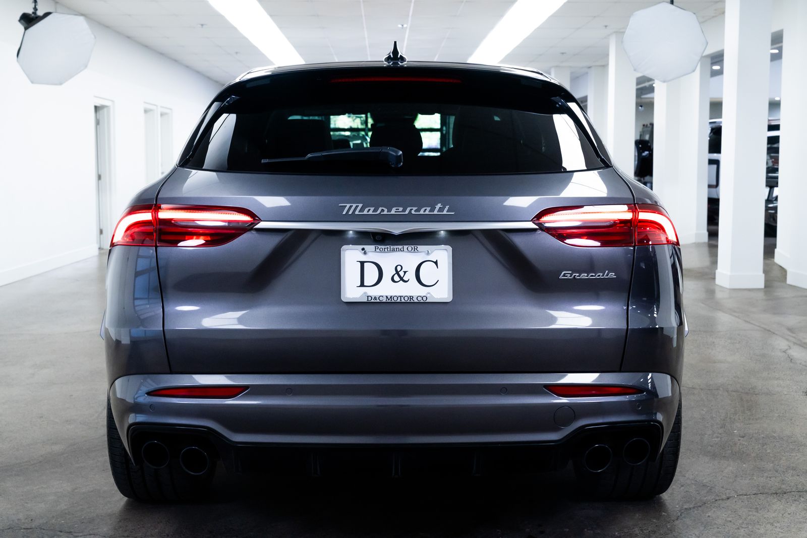 View vehicle photo 5