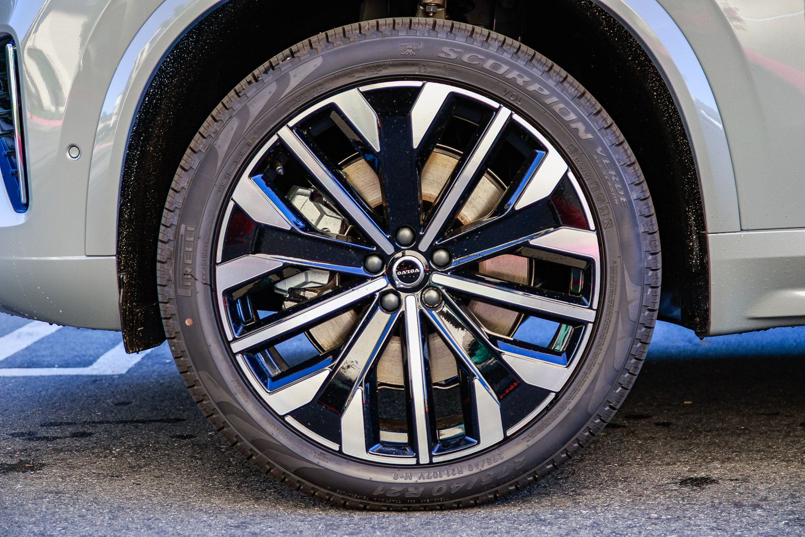 2026 Volvo XC90 Ultra - Photo 9
