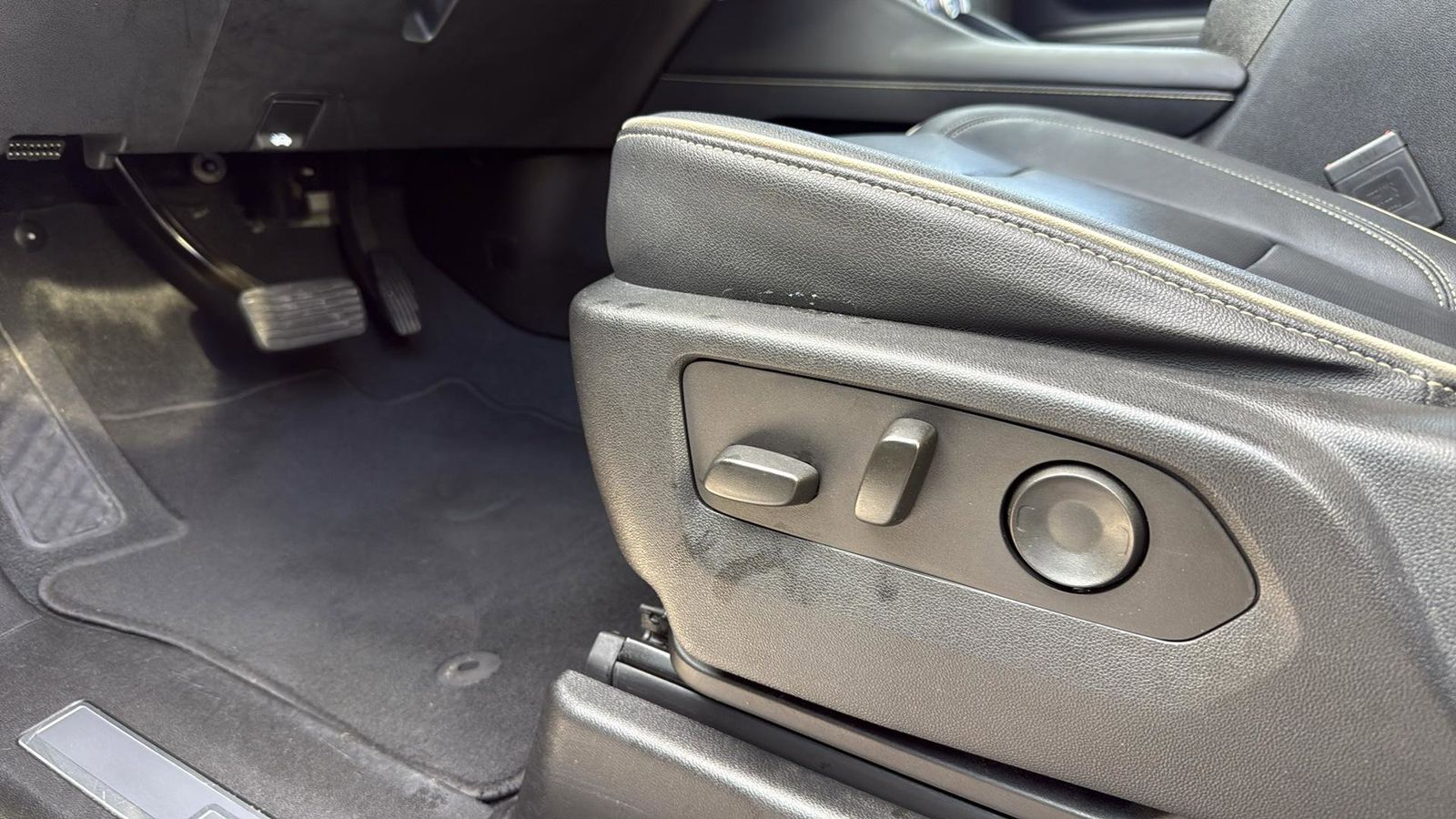 Used Car 2023 Gmc Yukon Xl  Slt For Sale Under $50,000 In Austin, Texas