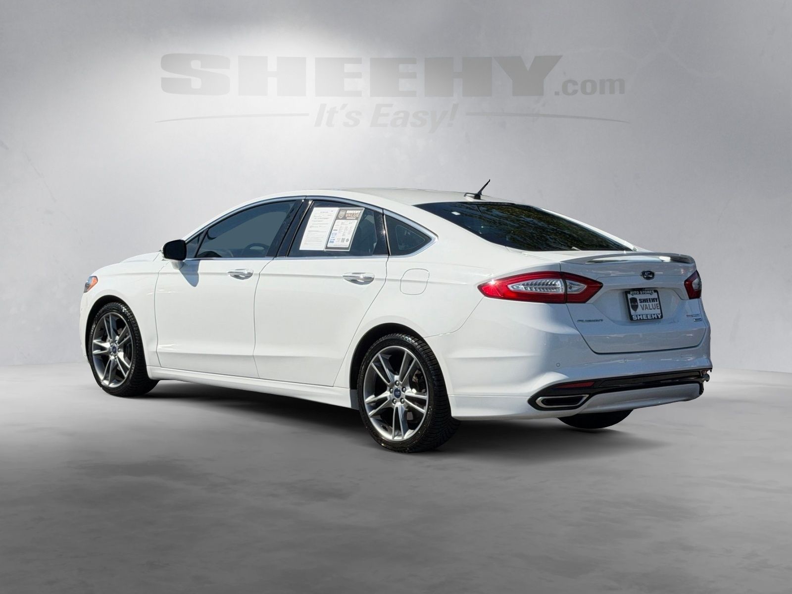 Used 2016 Oxford White Ford Titanium image 16