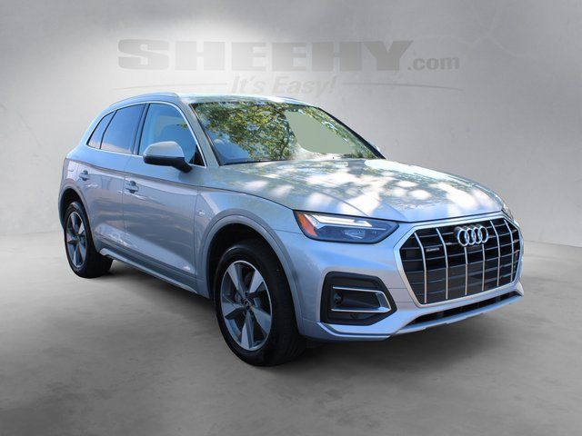 Used 2025  Audi 40 Premium Plus image 2