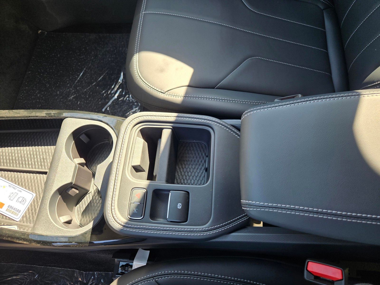 New 2026 White Ford Select image 11