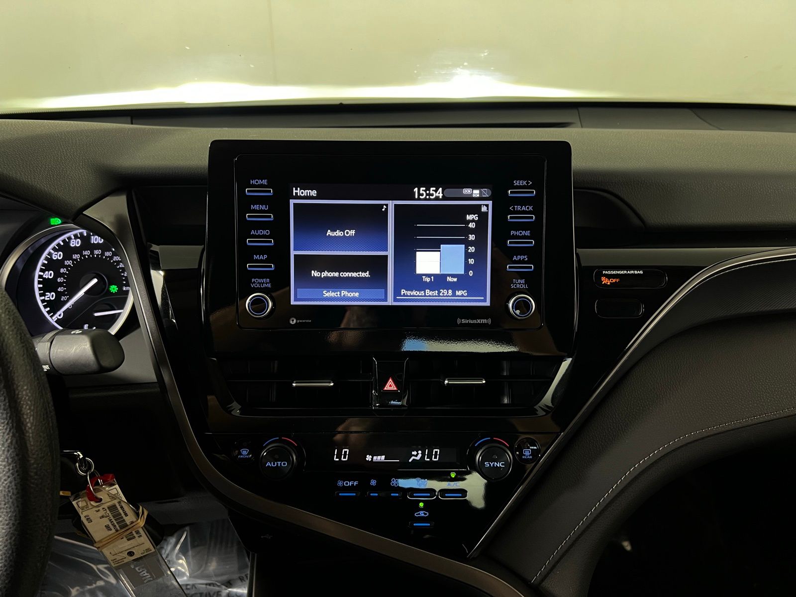 2024 Toyota Camry LE 18