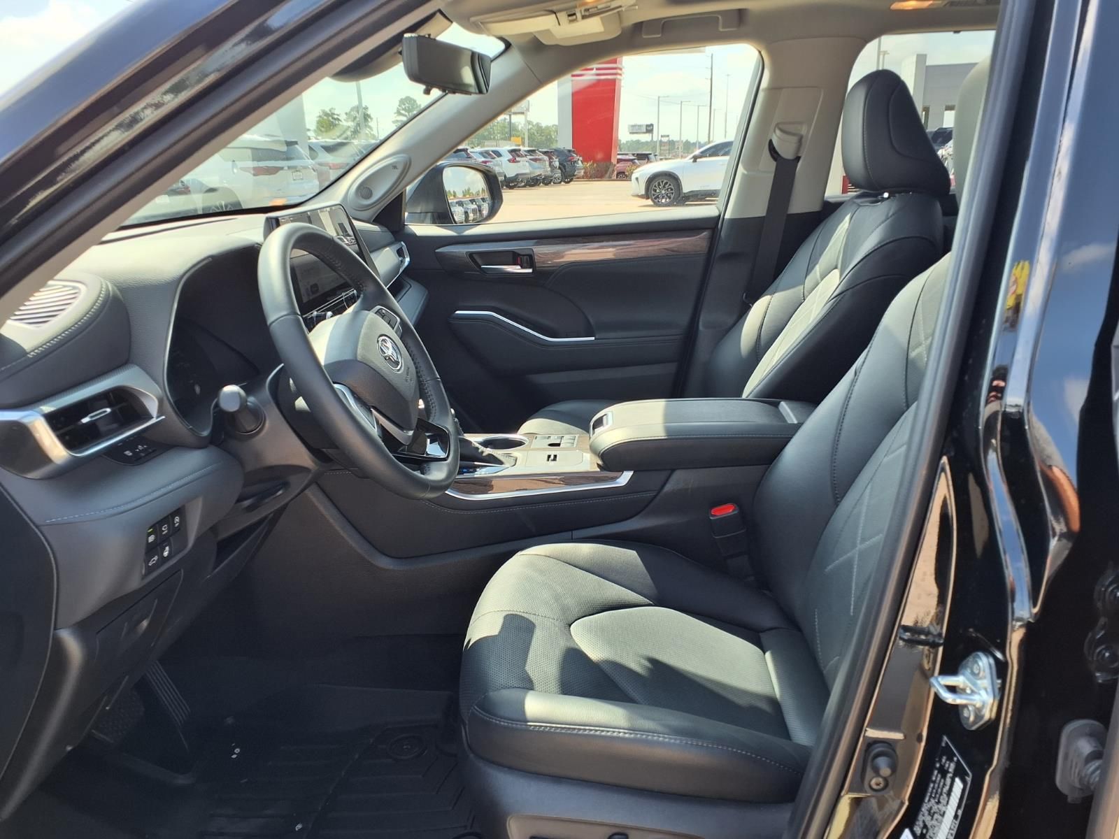 2024 Toyota Highlander Platinum Black at Toyota of Victoria