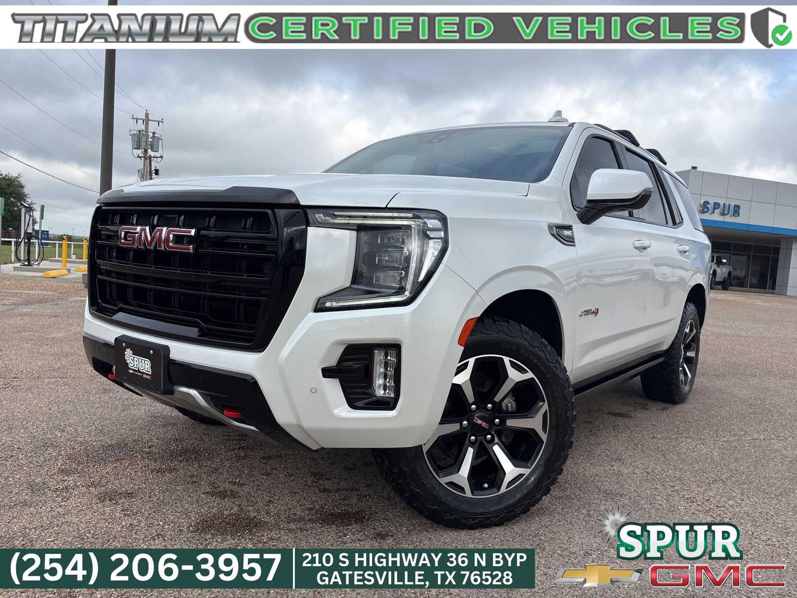 White Frost Tricoat 2022 GMC Yukon AT4 4WD SUV / Crossover Four-Wheel Drive