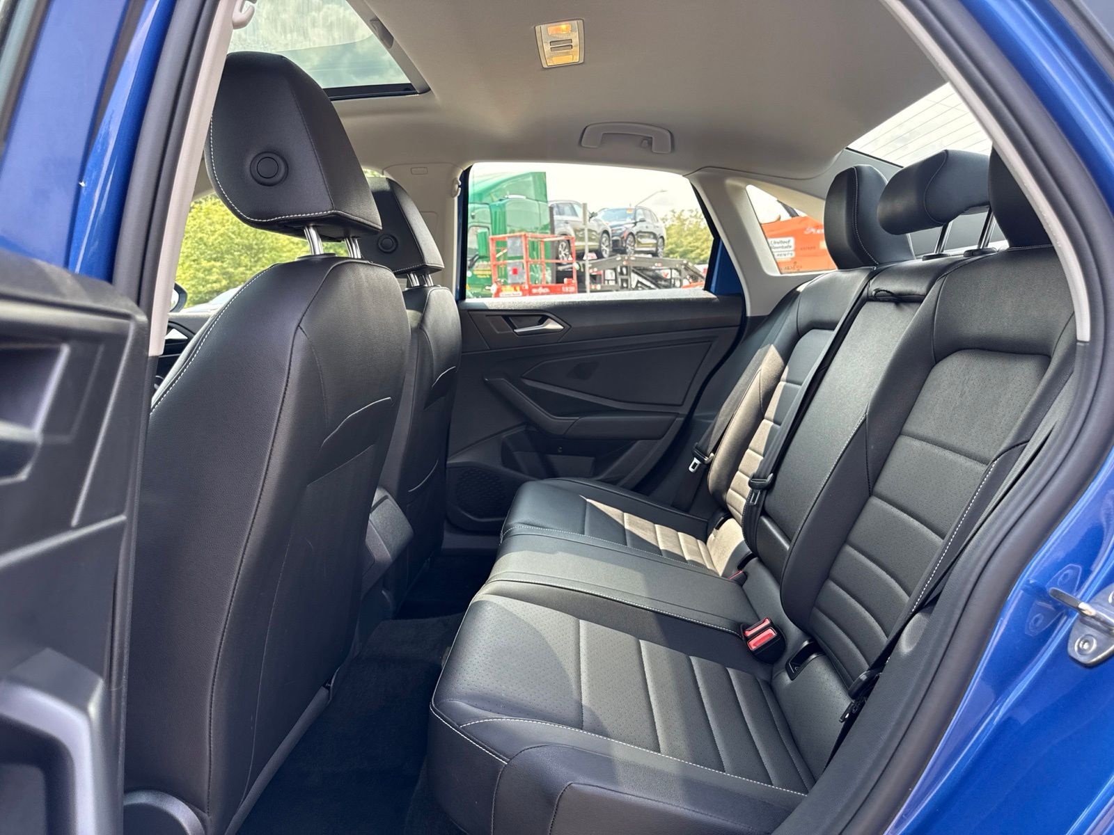 Used 2024 Blue Volkswagen 1.5T SE image 6