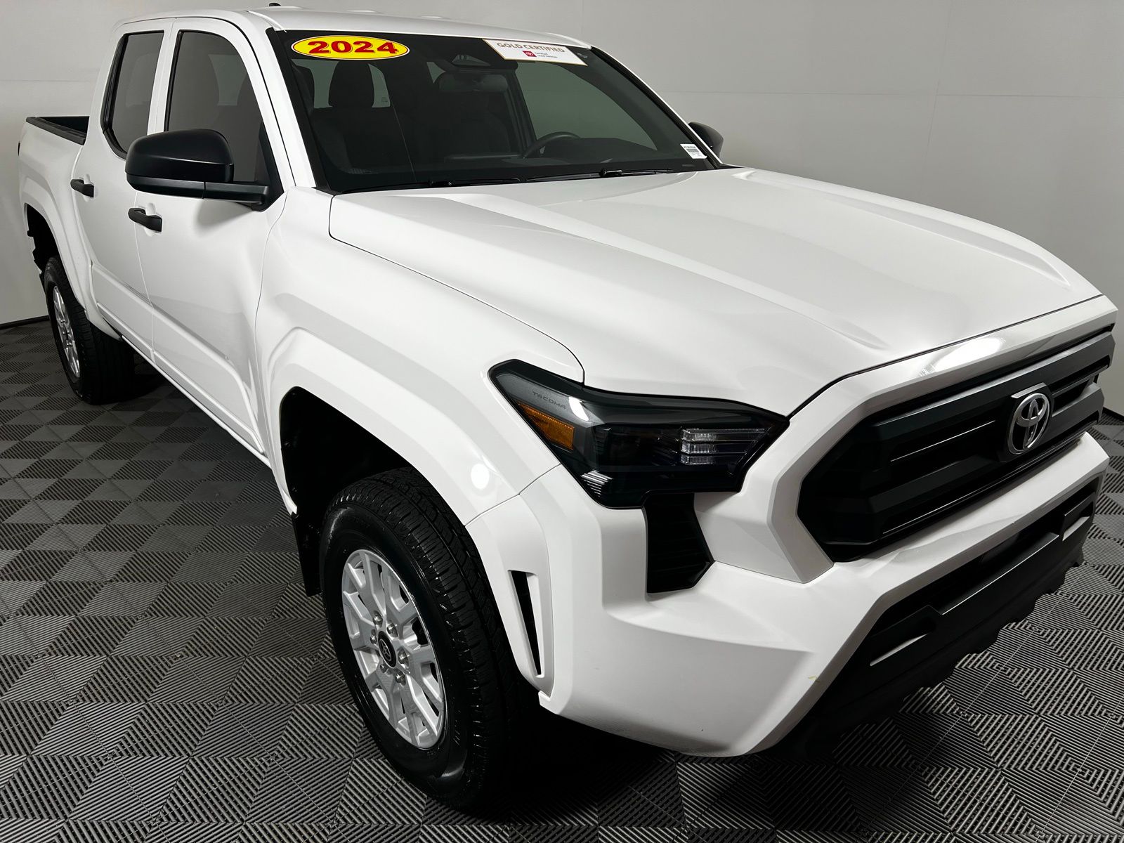Thumbnail: 2024 Toyota Tacoma - 3