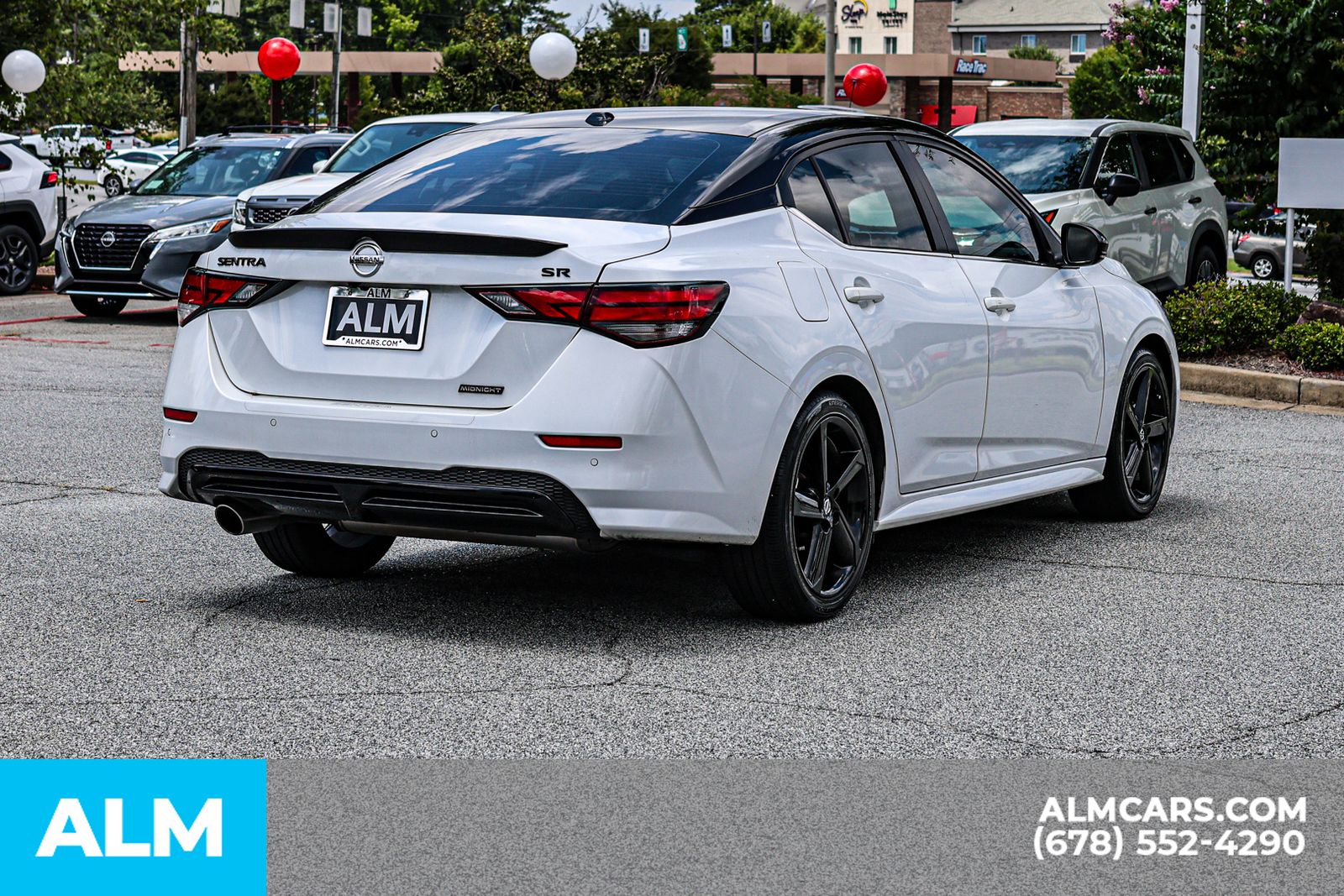 2022 Nissan Sentra SR photo 5