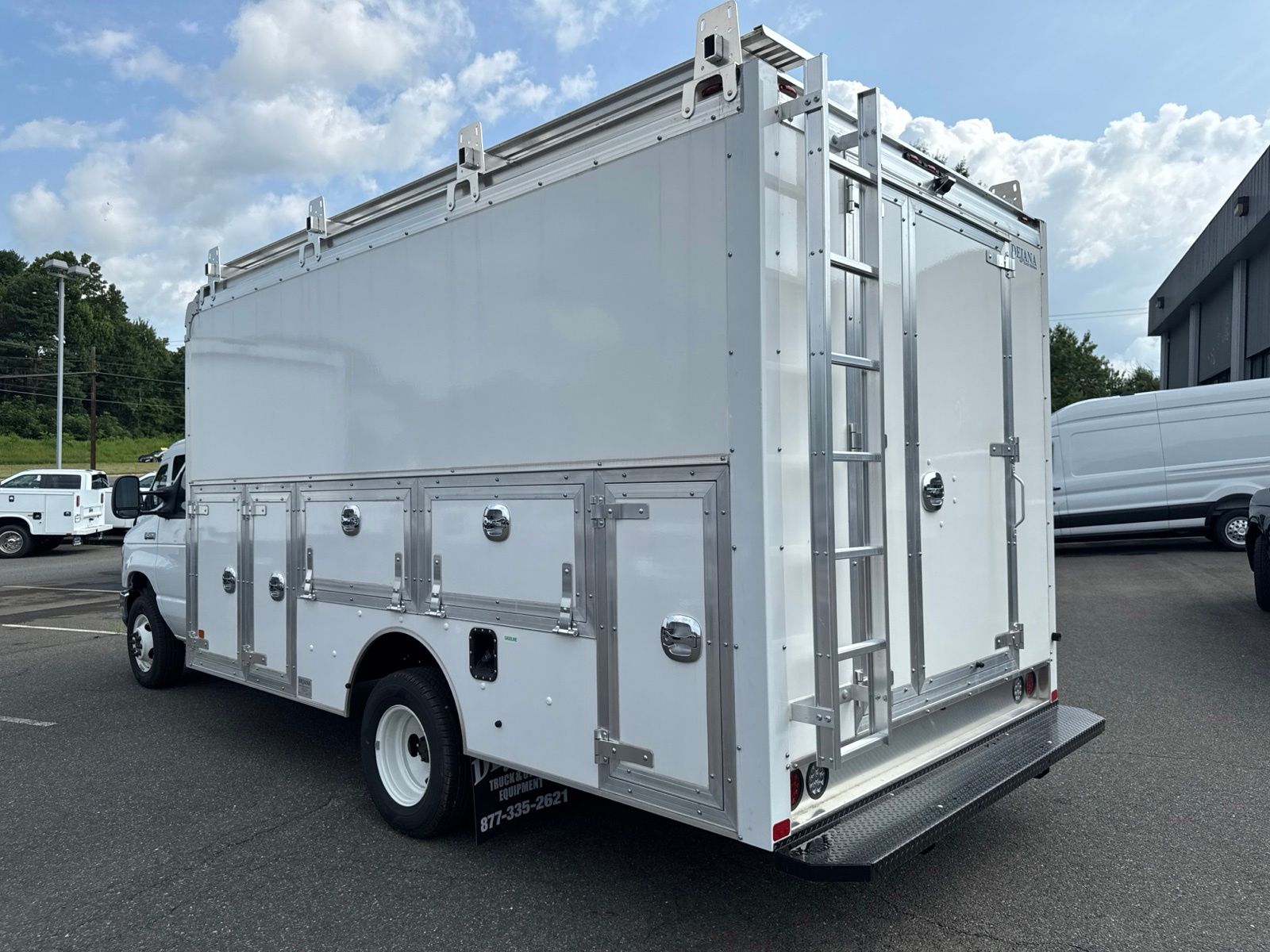New 2024 Oxford White Ford Base image 20
