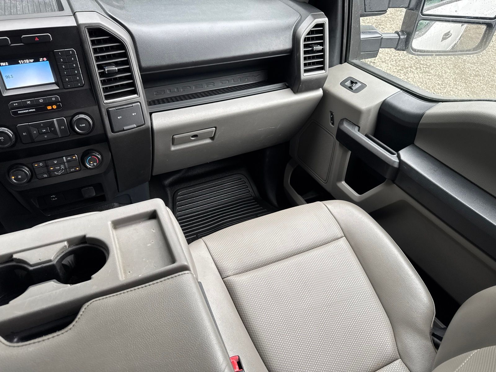Used 2022 Oxford White Ford XL image 17