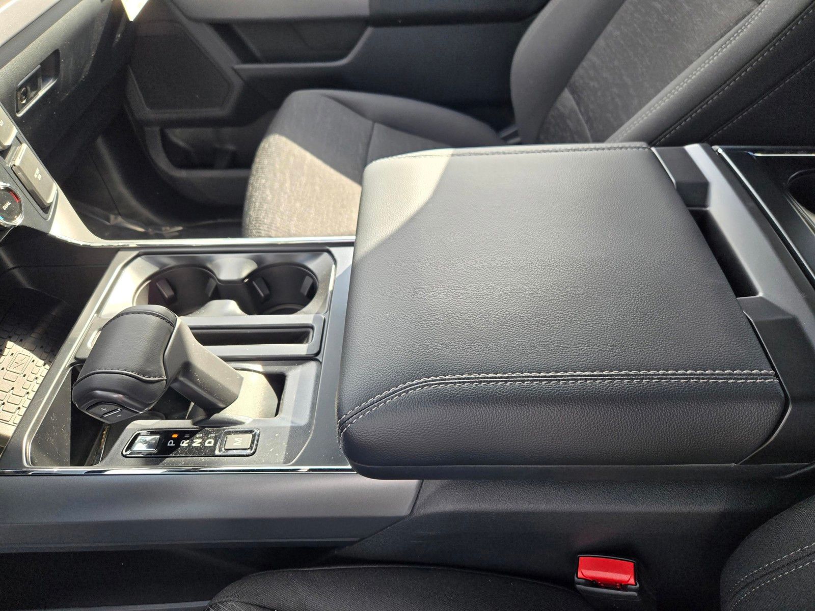 New 2025 Black Ford XLT image 11