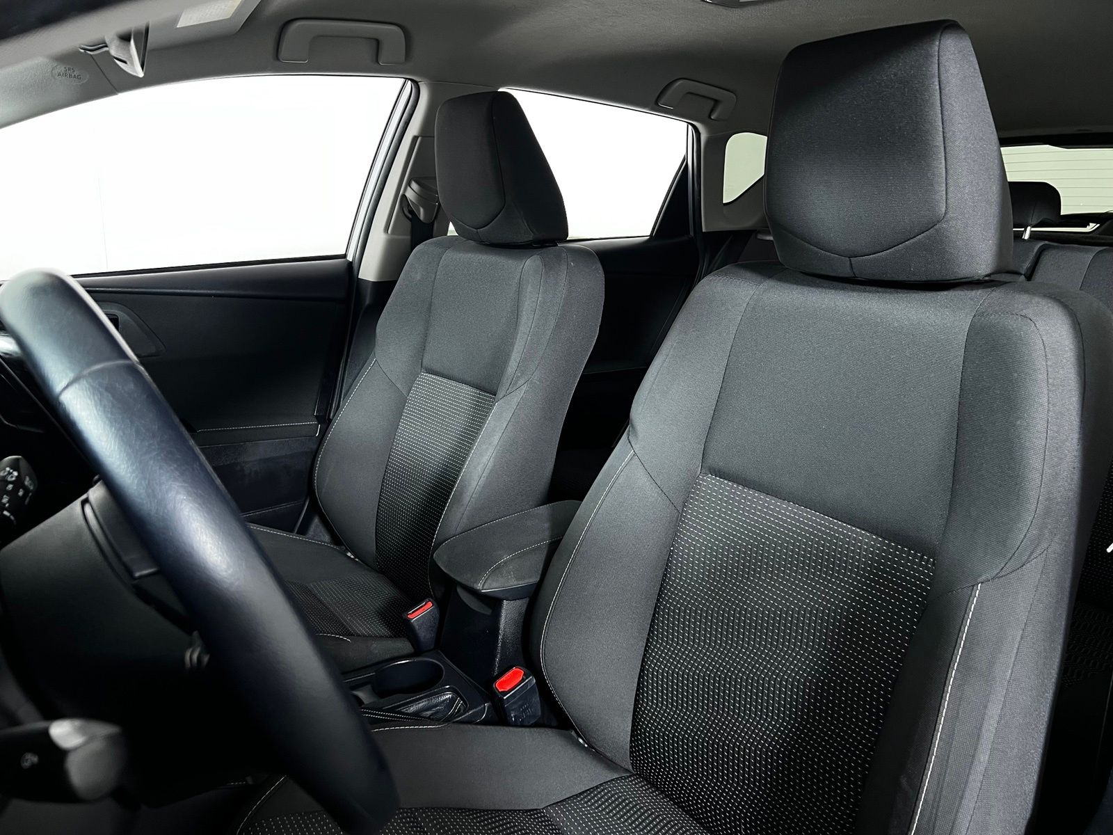 Thumbnail: 2018 Toyota Corolla iM - 13