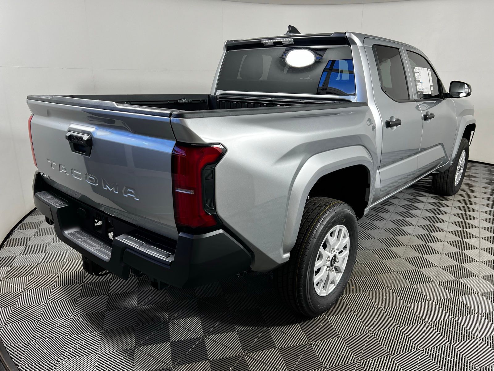 2025 Toyota Tacoma SR 5