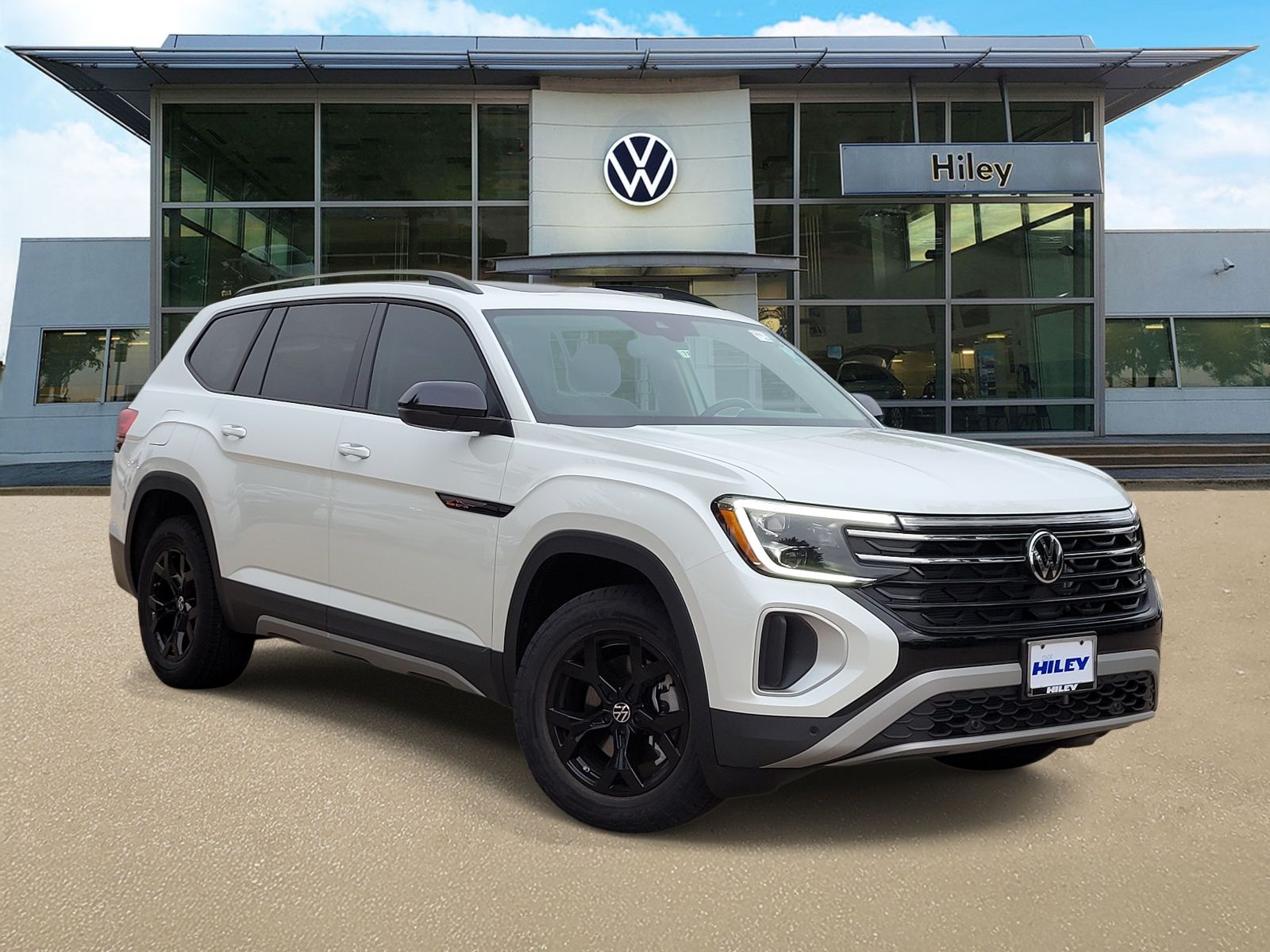 new 2026 Volkswagen Atlas car, priced at $43,711
