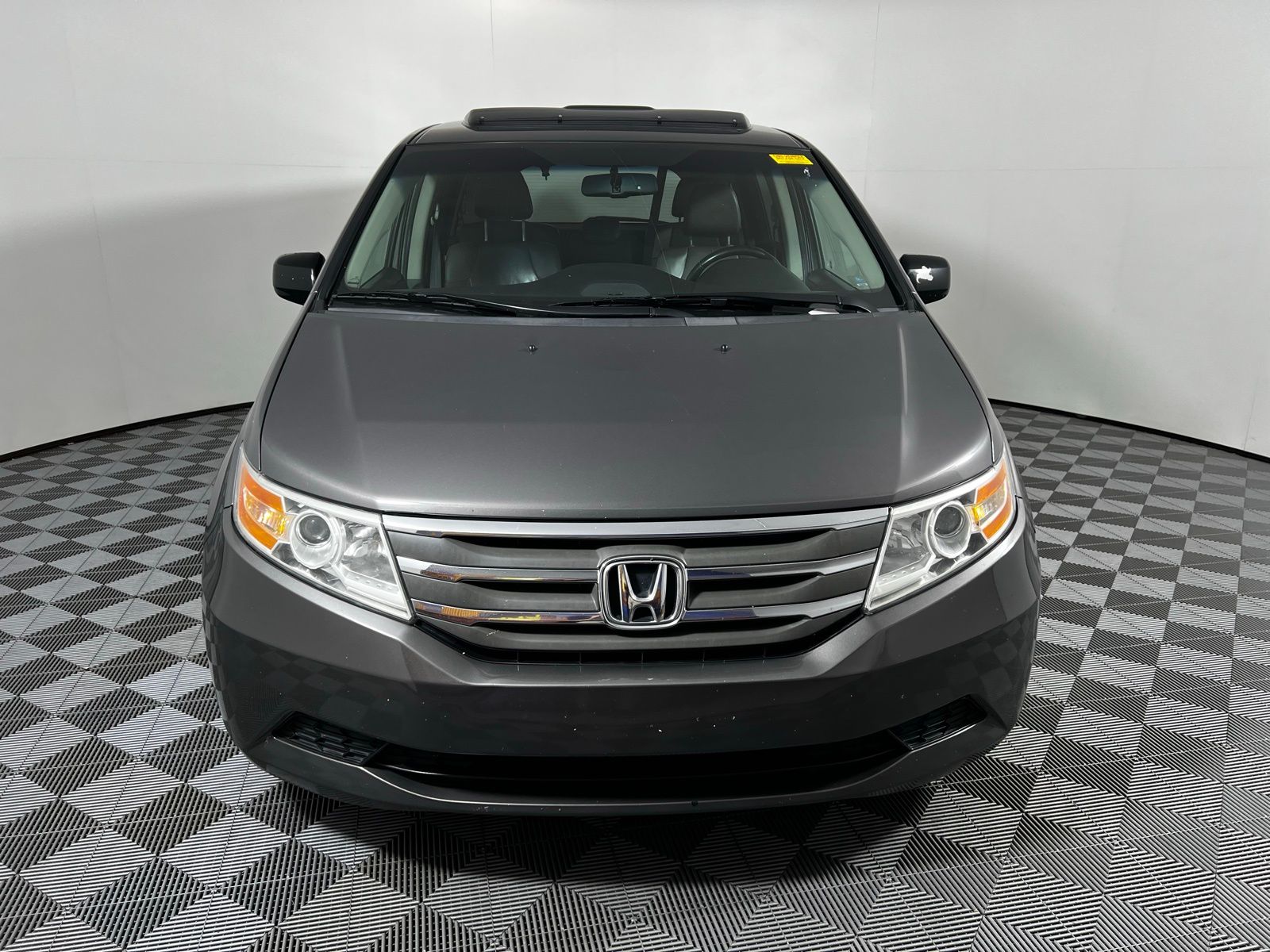 Thumbnail: 2012 Honda Odyssey - 2