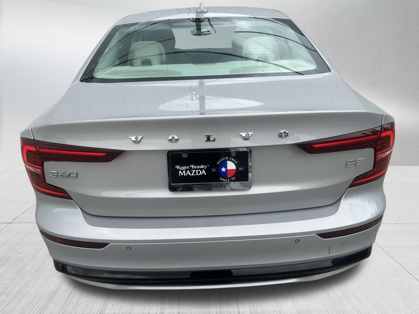 Used Car 2023 Volvo S60  B5 Plus Dark Theme For Sale Under $25,000 In Austin, Texas