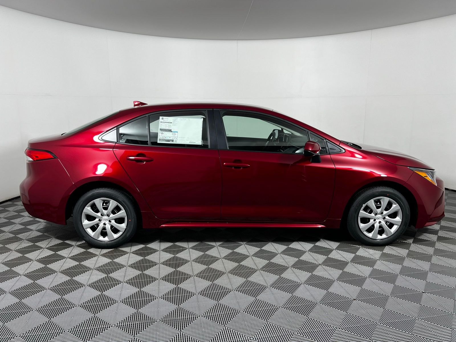 2025 Toyota Corolla LE 4