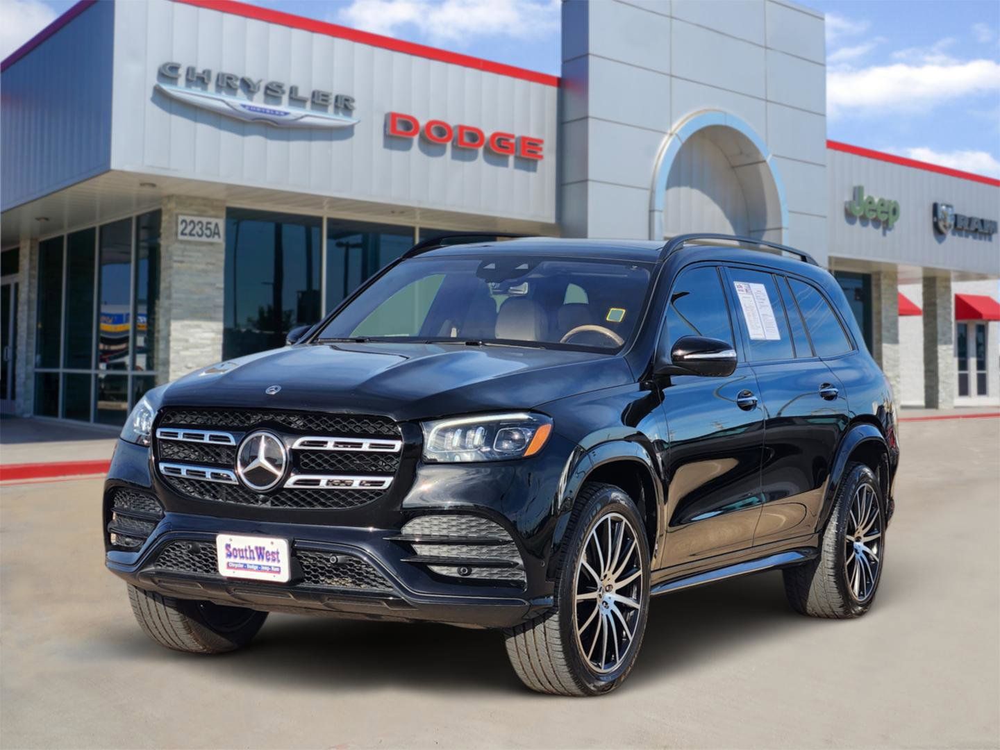 View vehicle photo 2