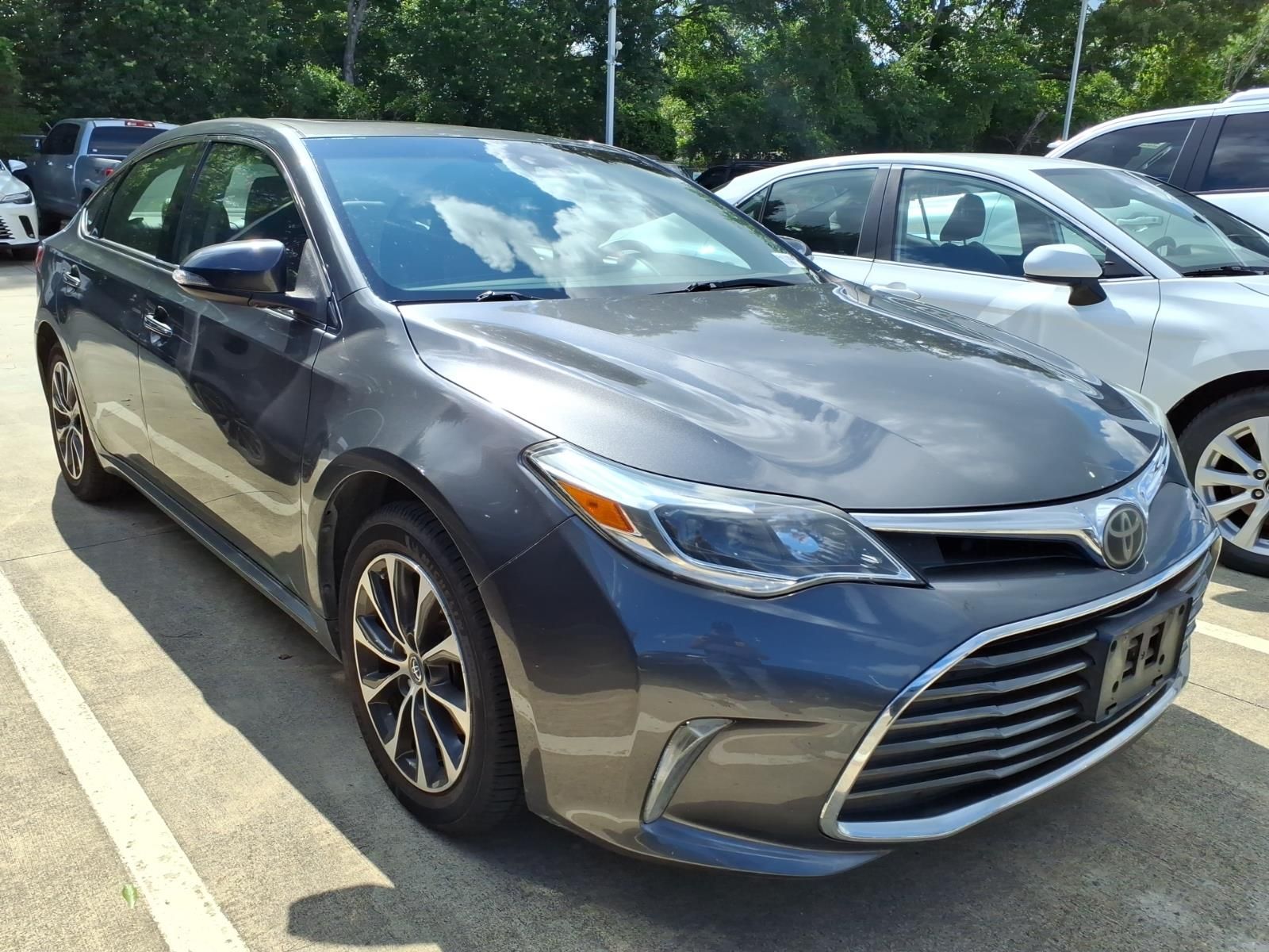 2017 Toyota Avalon XLE Premium Gray at Mac Haik CDJR North Houston