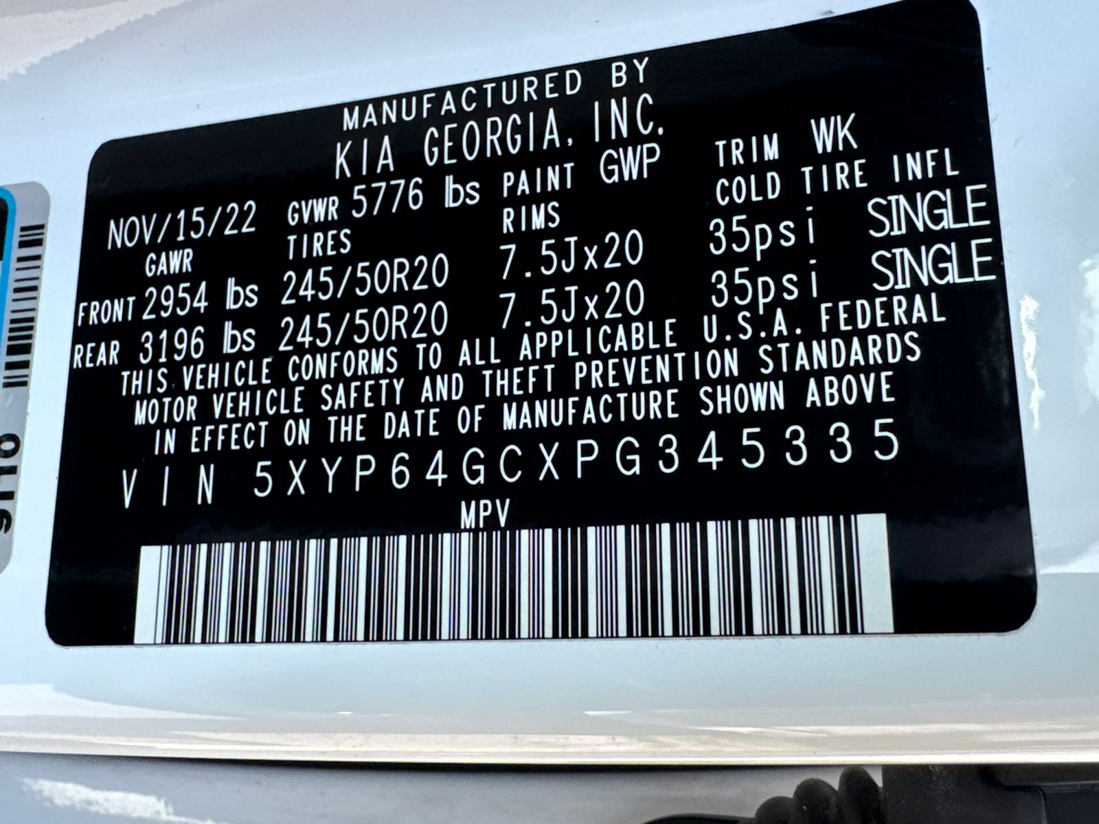 Used 2023 White Kia S image 31