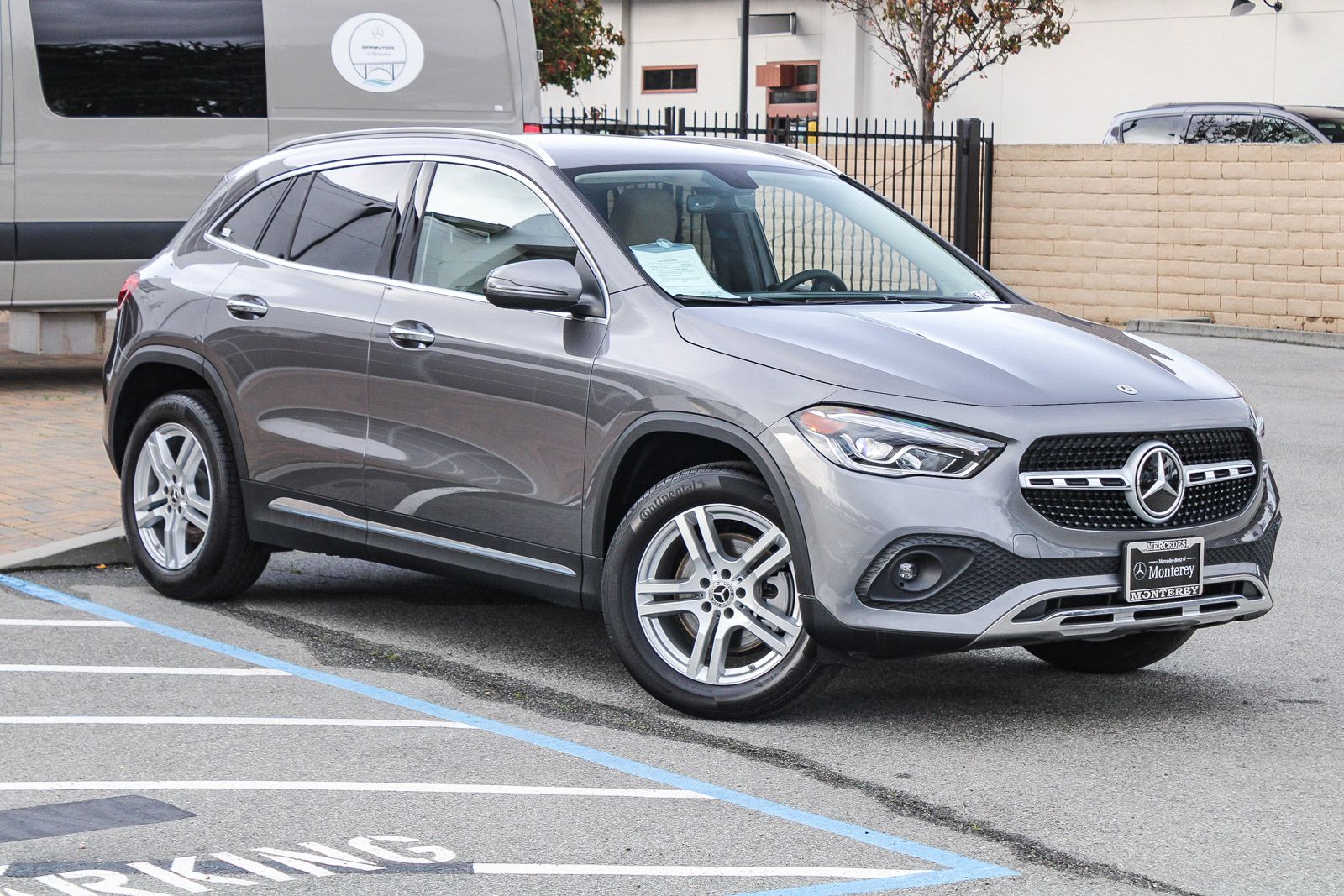 2023 Mercedes-Benz GLA Base