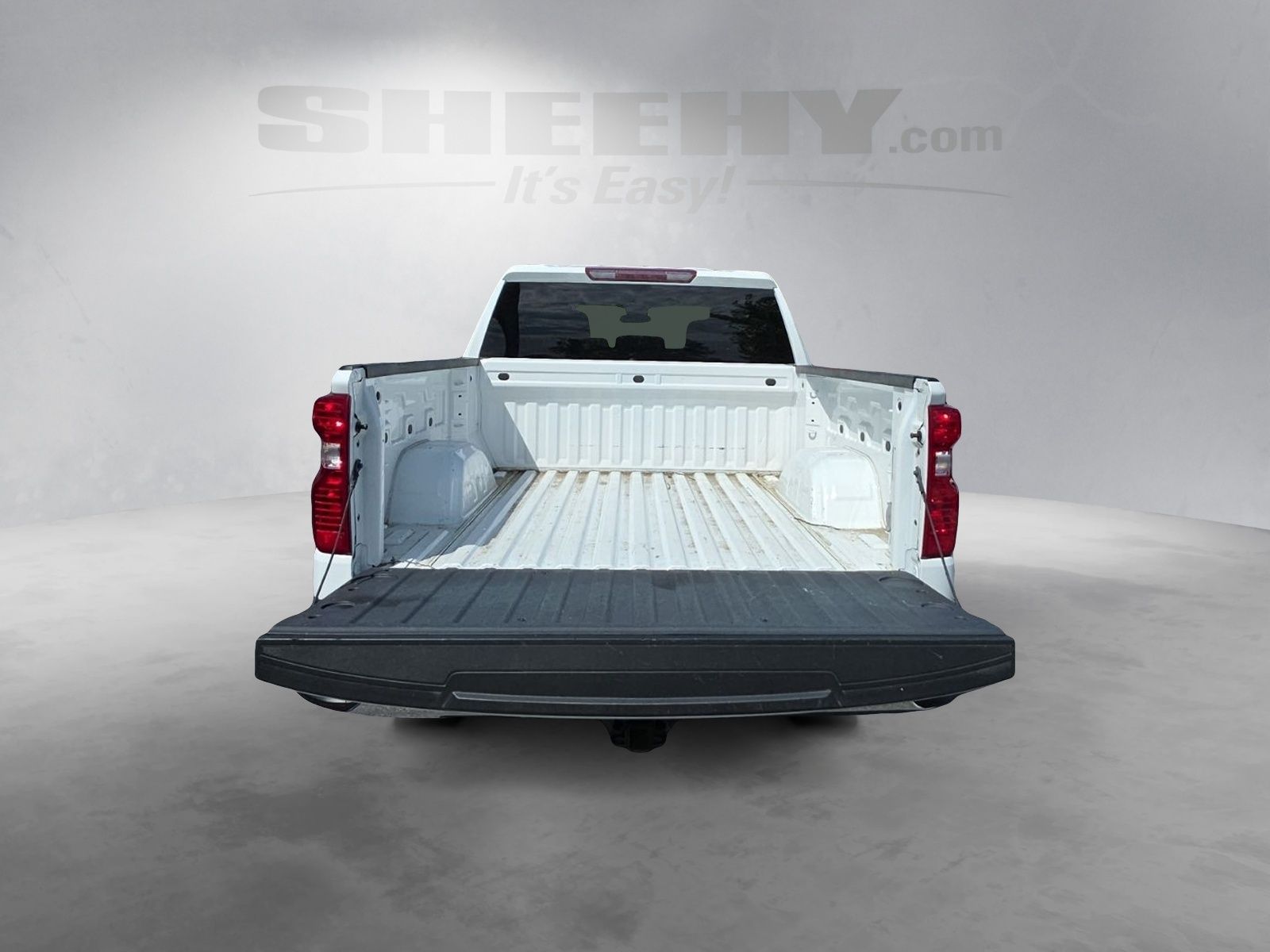 Used 2023 White Chevrolet LT image 28