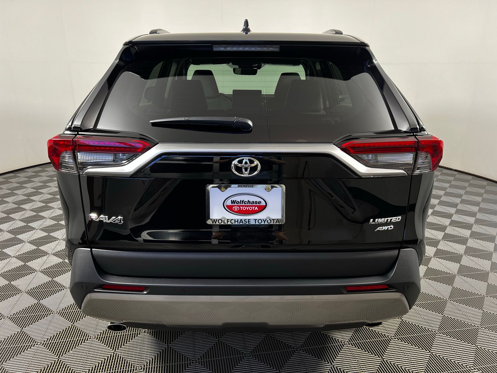 Thumbnail: 2025 Toyota RAV4 - 6