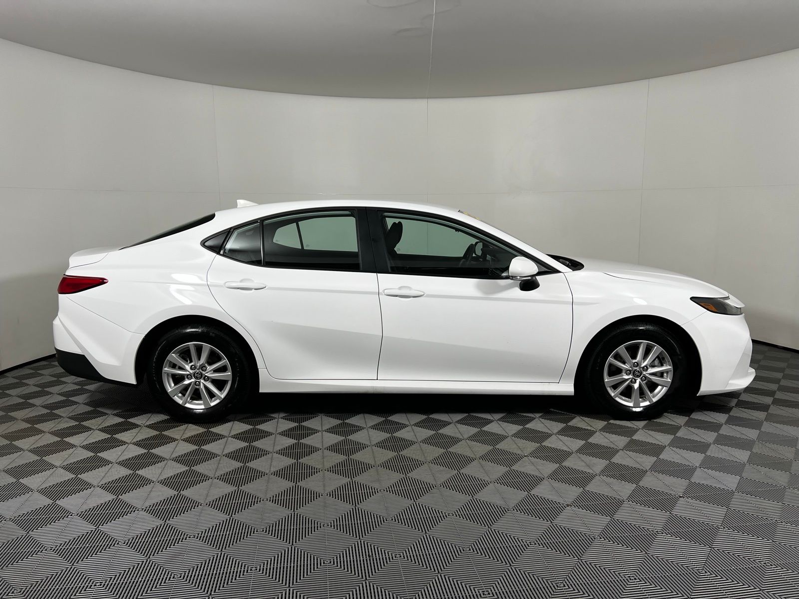 Thumbnail: 2025 Toyota Camry - 4