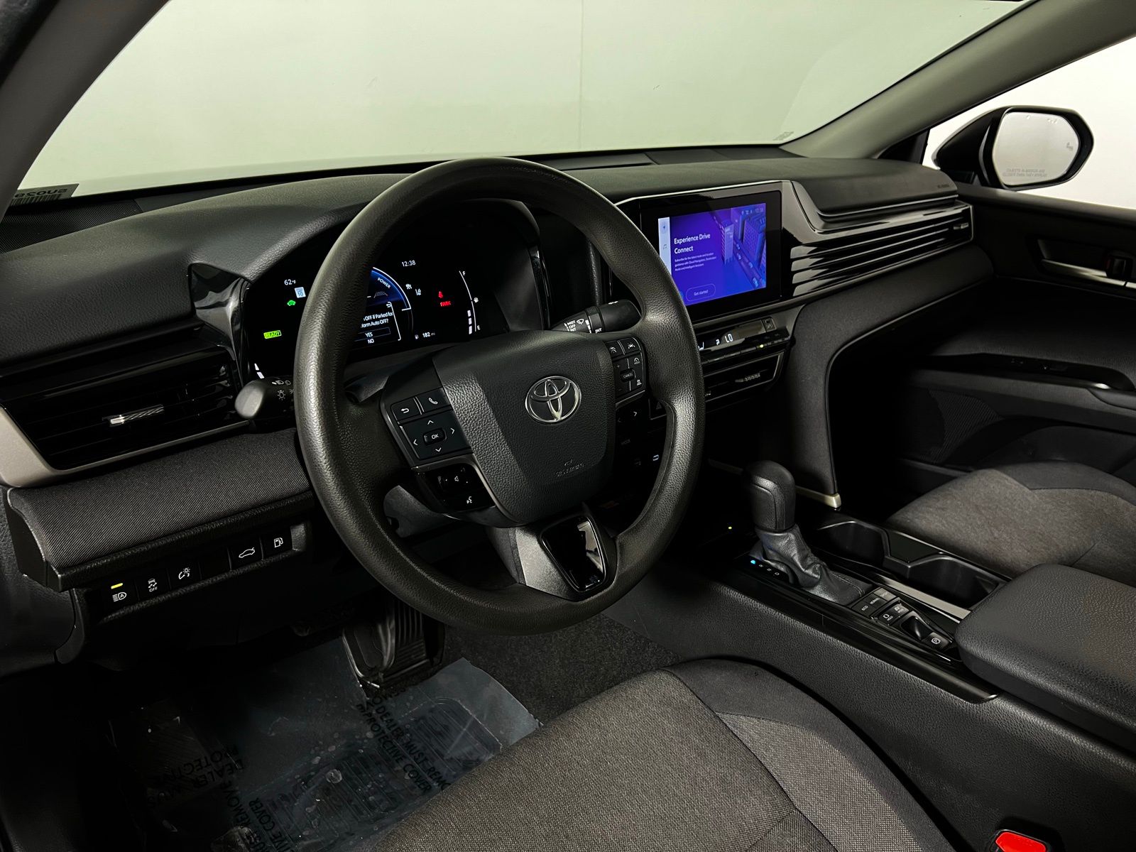 Thumbnail: 2025 Toyota Camry - 12