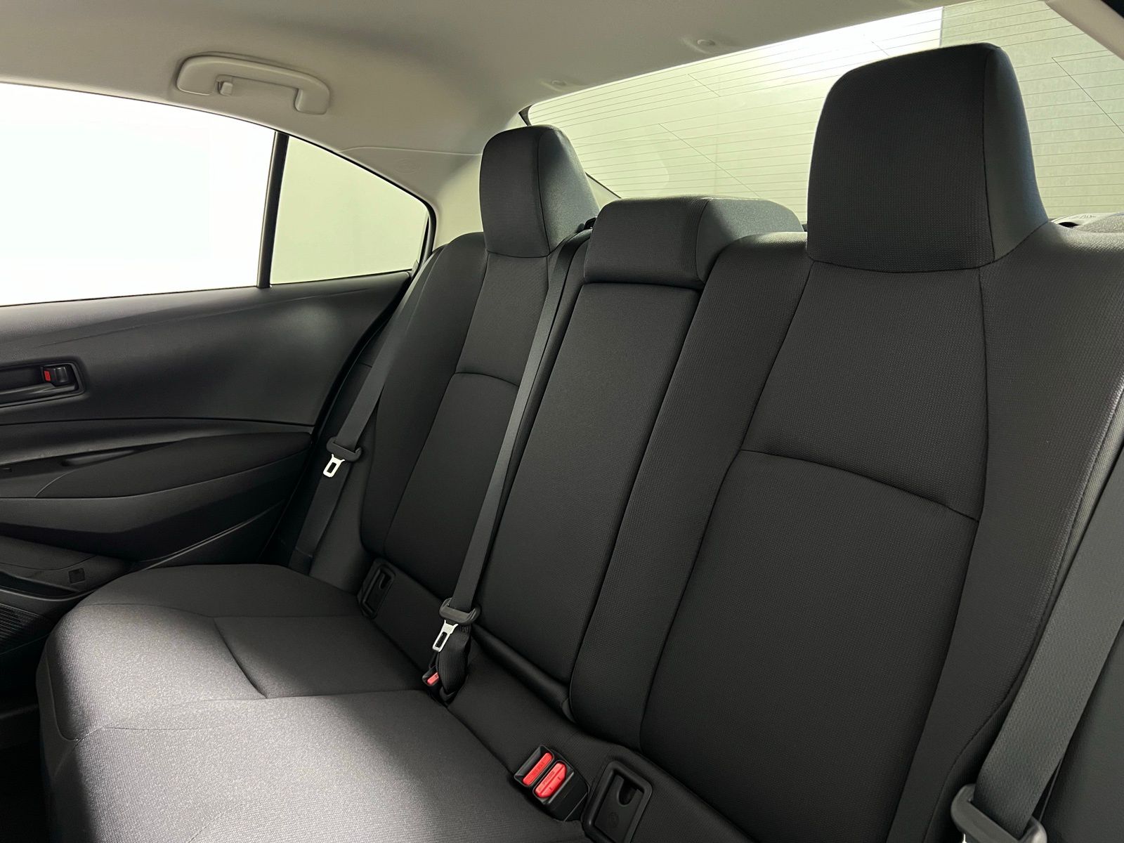 2025 Toyota Corolla LE 15